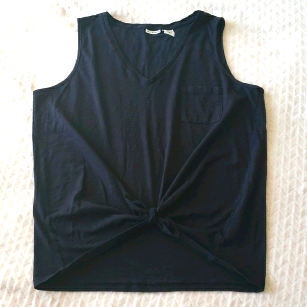 🖤 3/$15 MAX STUDIO Knot Top